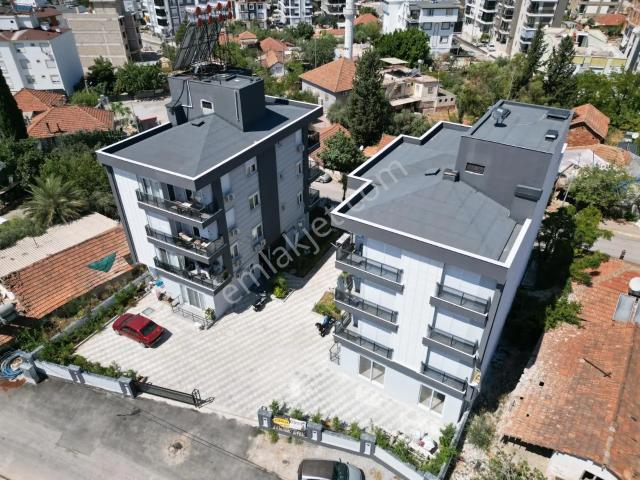 Kepez Çamlıbel'de Site İçinde 1+1 65m² Satılık Daire