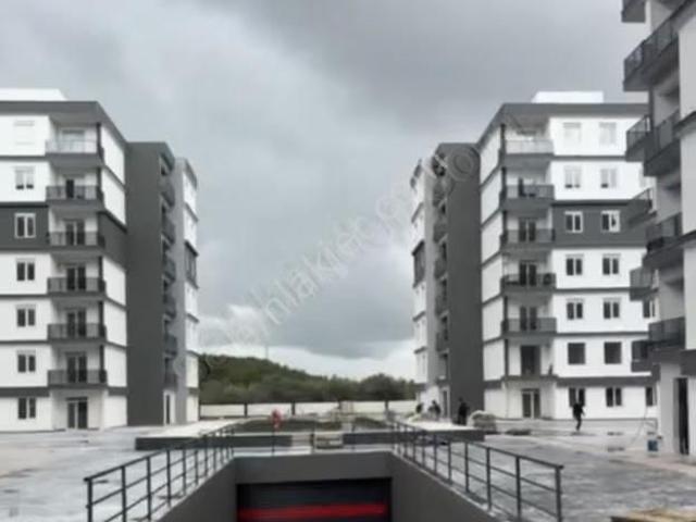 Kepez Çankaya Şehir Hastahanesi Dibinde Site Havuzlu Uygun 1 +1