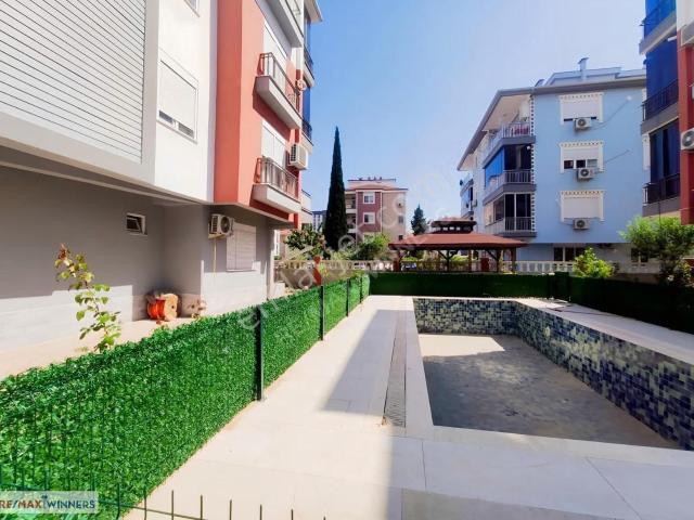 Kepez Gazi Mah'de Havuzlu Sitede Kiralık 2+1