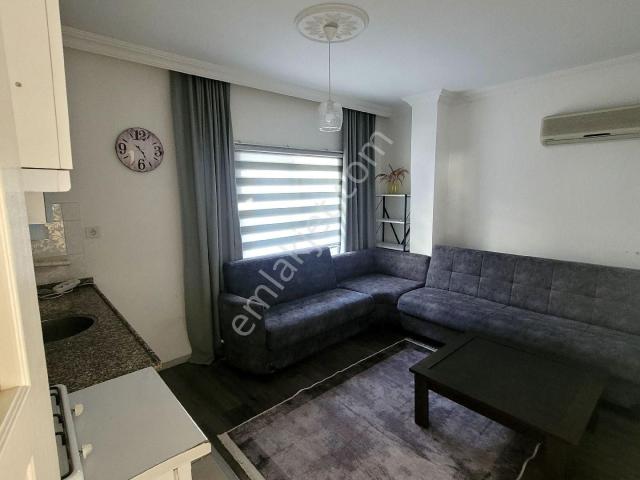 Kepez Hastanesine Adım Mesafede Park Cepheli Eşyalı 2+1