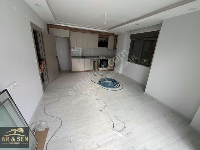 Kepez Kuzeyyaka Mah Tranvay Dibi 55 M2 Kiralık 1+1 Giriş Daire