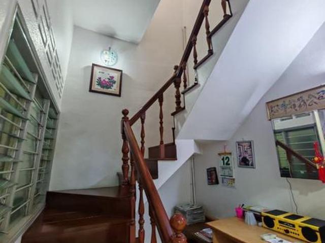 KEPONG BARU 2 storey landed house 22x70 FREEHOLD Terrace Facing South