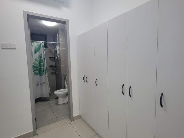 Kepong 落地玻璃窗主人房