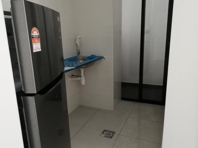 Kepong Menjalara M SuiteMid Floor Own Stay Rent Walk to Shops