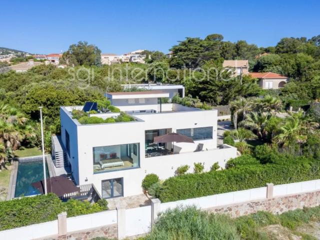 Ker107: Saint Aygulf, magnifique villa contemporaine pieds d. 240m² Saint Aygulf