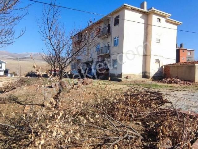 Kervansaray Da Satılık 1600 M² Arsa Üzerinde Geniş 3+1 Daire