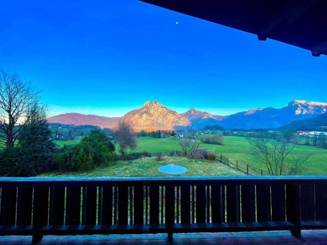 Kernsanierte 2 Zimmer Wohnung mit traumhaftem Ausblick