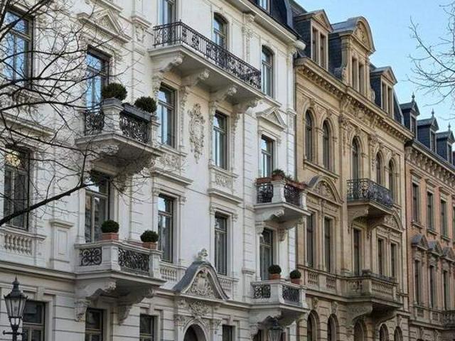 Kernsanierte Altbau Wohnung in guter Bahnhofsviertel Lage