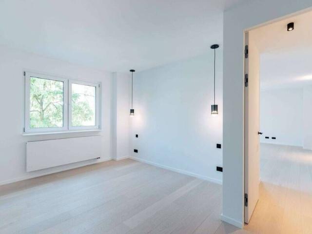 Kernsanierte geräumige lichtdurchflutete Wohnung im Herzen von Wilmersdorf