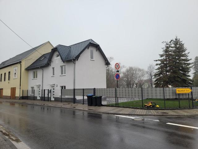 Kernsaniertes Einfamilienhaus in 04668 Klinga 220 qm Wohnfläche