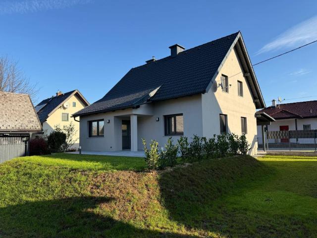 Kernsaniertes Einfamilienhaus mit Stil, Komfort und sonnigem Garten In Ferlach