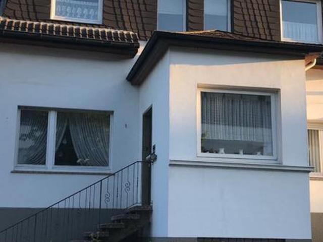 Kernsaniertes Zweifamilienhaus