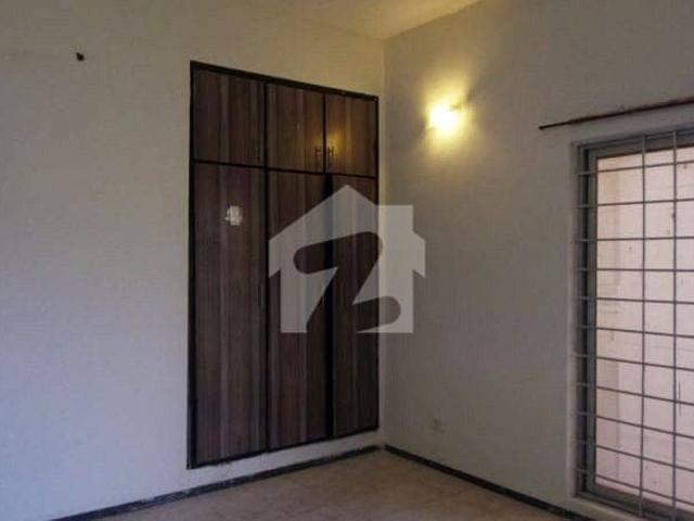 Key Solutions Real Estate Offers Flat