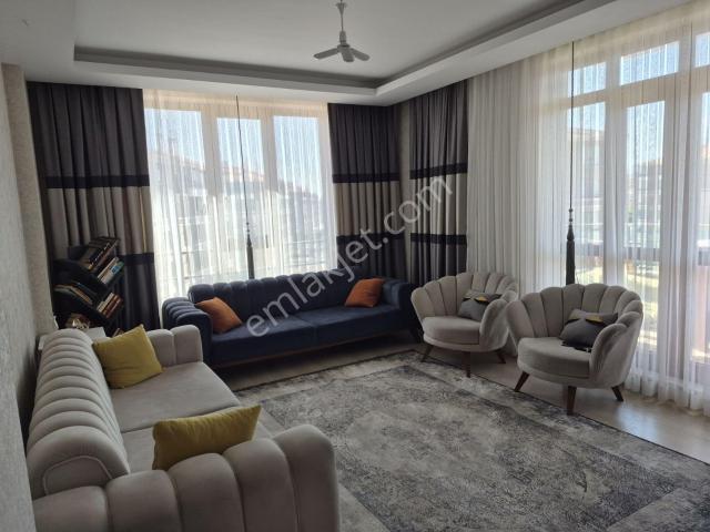 Keykubat Koperatifinde 2 Yıllık Ara Kat Net 100 M2 Lik 2+1 Daire