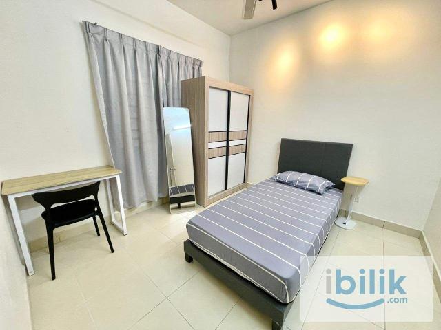 KEYLESS Smart Lock @ Medium Single Bedroom for Rent at Seri Kasturi @ Setia Alam@ FEMALE UNIT