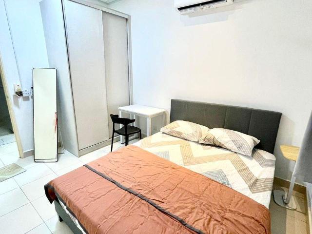 KEYLESS Smart Lock Room for Rent at Seri Baiduri @ Setia Alam @ Female Muslim Unit