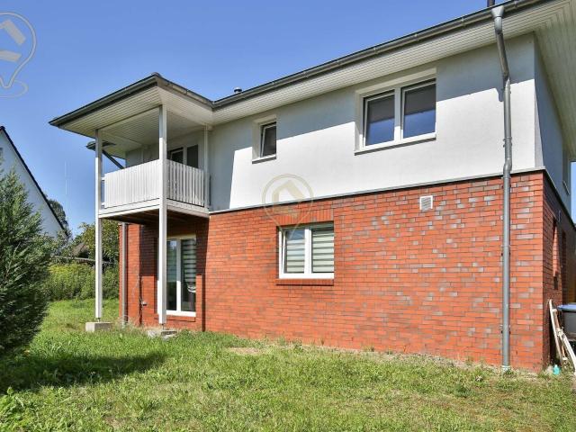 KfW 70 Flachdacheinfamilienhaus mit Solar, Fußbodenheizung & Lüftung mit Wärmerückgewinnung