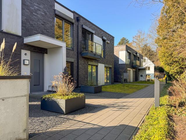 KFW 70 Haus Neuwertige Maisonette Wohnung mit Garten in Sackgassenlage!