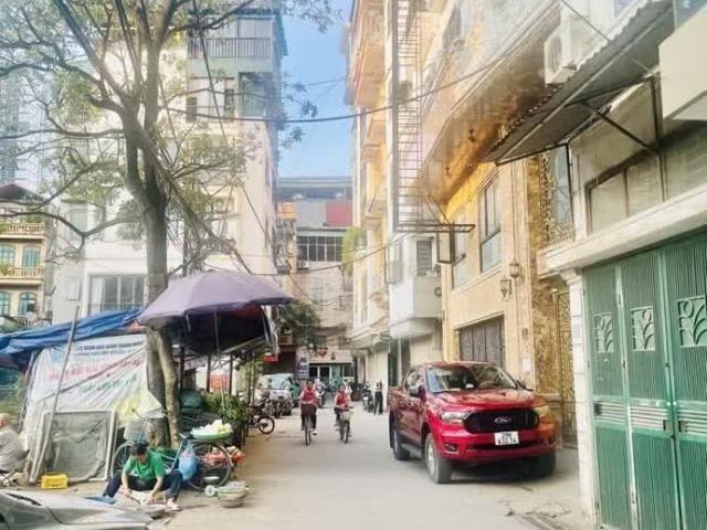 Khươnng đfinh 4x44m2 4 tầng 7.9 tỷ ô tô kinh doanh mặt tiền rộng vị trí đẹp