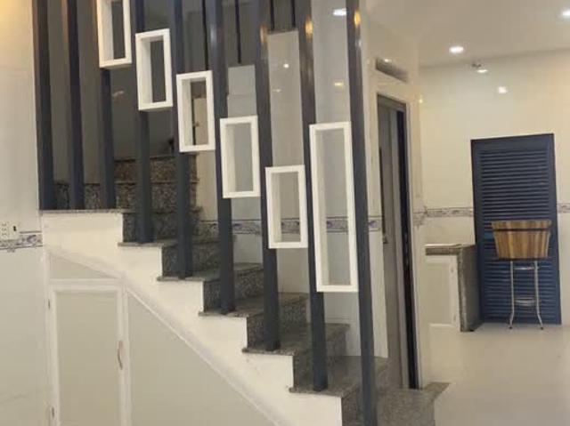 [Khám phá cơ hội đầu tư] rộng 4m, nhà 4 tầng btct, hẻm 1/ chỉ 5 tỷ xx