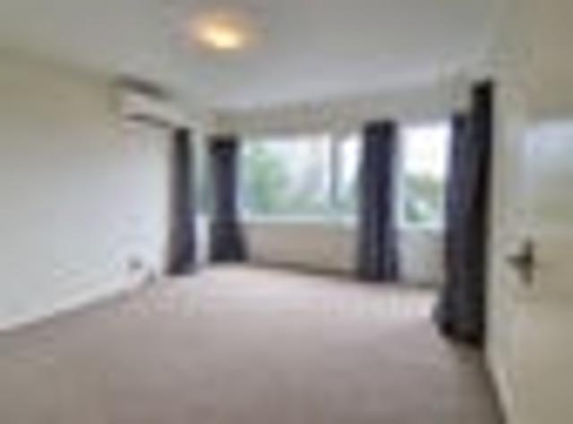 Khandallah, 2 bedrooms, $525 pw
