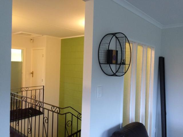 khandallah, 2 bedrooms
