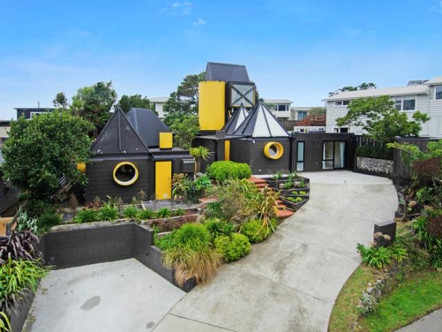 khandallah, 3 bedrooms