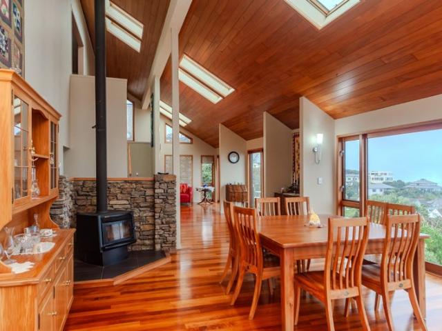Khandallah, 4 bedrooms