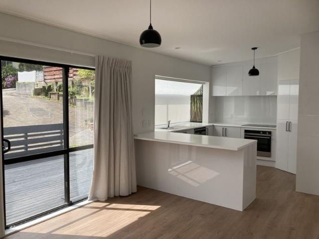 khandallah, 5 bedrooms