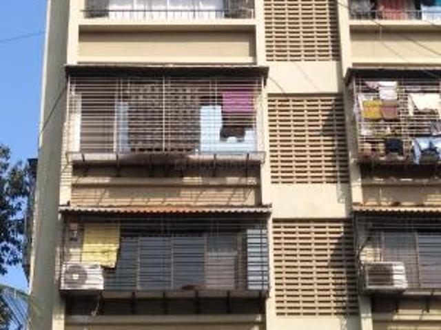 Khar West 3 BHK Apartment For Sale Mumbai