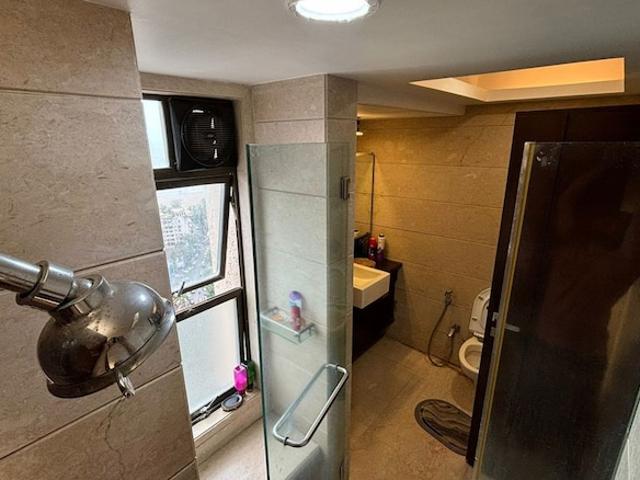 Khar West 14th Road 2 Bedroom 760 Sq. Ft. Apartment in Khar West Mumbai Listing ID: #10230