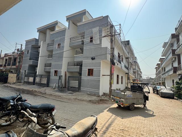 Kharar Mohali Road, Kharar City 4 Bedroom 100 Sq. Yd. Independent House in Kharar Mohali Road Kharar Listing ID: #10263