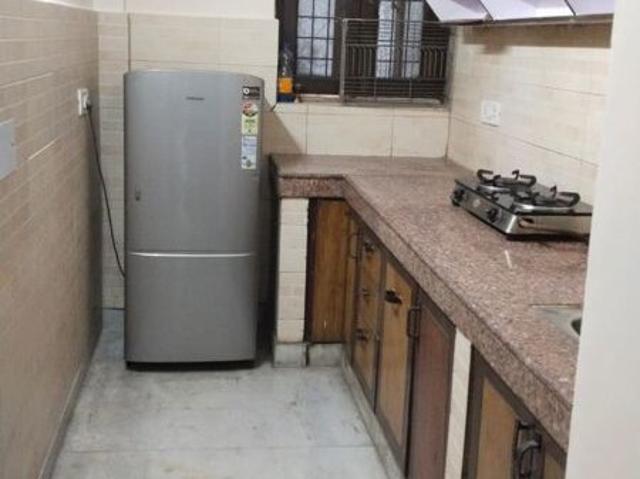 Khirki Extention Commercial Shop 120 Sq. Ft. in Khirki Extension Delhi Listing ID: #10174