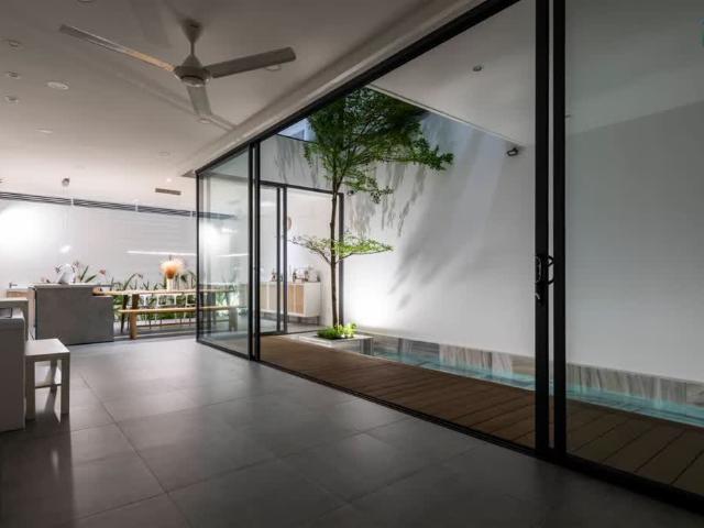 Khu đẹp nhà mặt tiền Hoa Lan, P. 2, Phú Nhuận, 50m2, 5 tầng, còn 18 tỷ