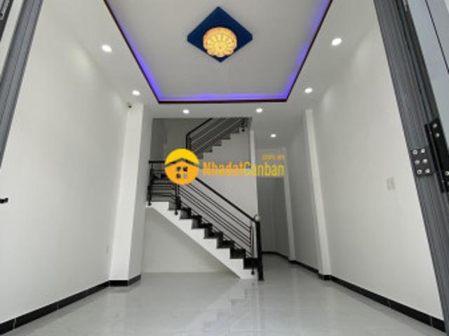 Khu phân lô đường nhựa 8m sát vinhomes grand park. Nhà mới, vô ở ngay