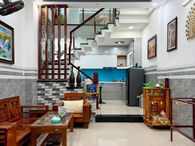 Kiệt Ô tô Nguyễn Phước Nguyên gần Chợ, 60m2, 3 tầng còn mới, 4. X tỷ