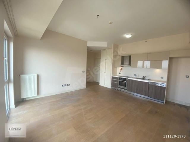 KİPTAŞ VENEZİA MEGA KİRALIK 1+1 KARE SALON BOŞ DAİRE