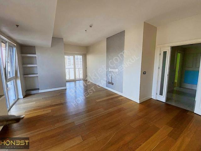 Kiptaş Venezia Mega Satılık 2+1 Boş Daire Kapalı Mutfak 2 Banyo