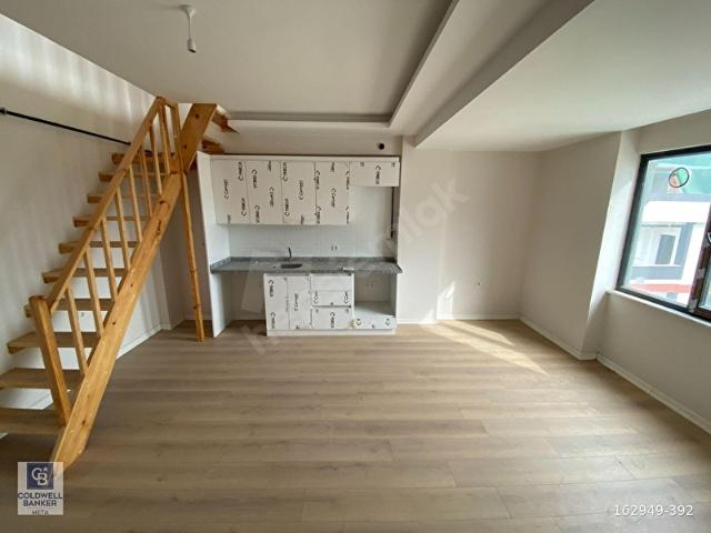 KİRALIK 2+1 GENİŞ DUBLEKS DAİRE TAŞOLUK METRO İST ÇOK YAKIN