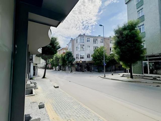 KİRALIK DÜKKAN CADDE ÜZERİ E5 HASTANE YANI