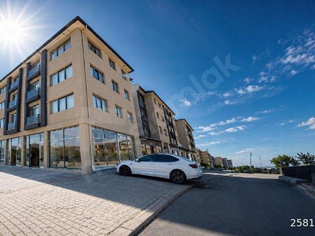 KİRALIK MAĞAZAOTO GALERİPASTANEDERSANE VE BİR ÇOK İŞKOLUNA UYGUN CADDE ÜZERİNDE TABELA DEĞERİ