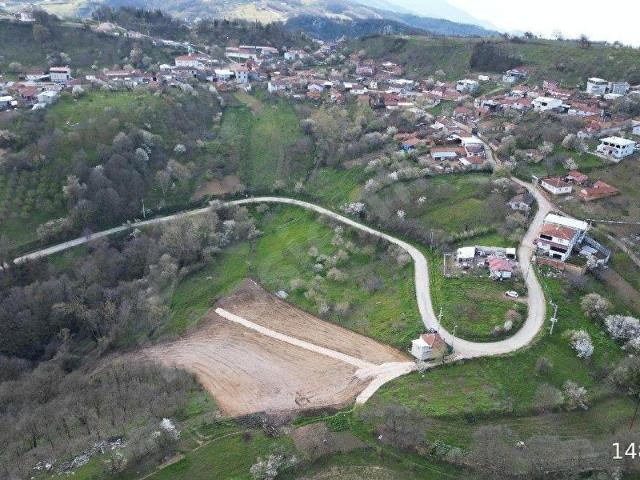 KİRAZLIYAYLA KÖYÜNDE 200 M2 VİLLA İMARLI ARSA