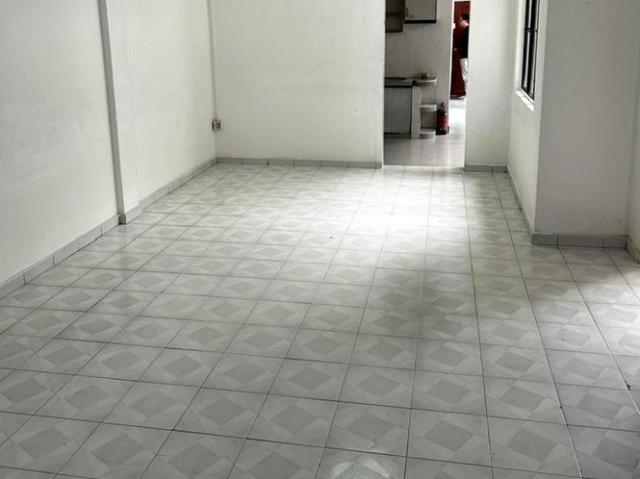 Kim Keat Close D12, Apartment