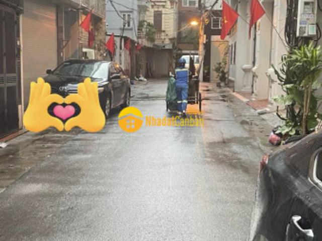 Kim ngưu lô góc oto đỗ cửa dt 33m5 tầng giá 8 tỷ sổ đỏ chính chủ