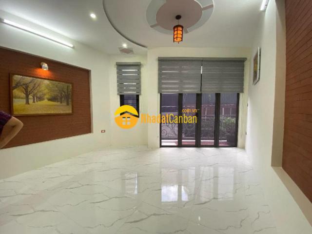 Kim ngưu oto đỗ cửa ngõ 2 oto tránh nhau dt 43m4 tầng giá 8.3 tỷ sổ đỏ chính chủ