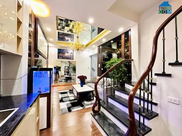 Kim Ngưu sổ đỏ riêng, ngõ cực nông giá 5.7 tỷ dt 26m *4 tầng