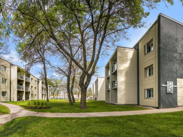 Kimberly Gardens 1 Bedroom Apartment for Rent at 720 & 720 Grey Street, Winnipeg, MB R2K 3W9 Valley Gardens