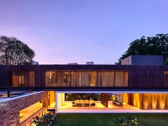 King Albert Park D21, Detached