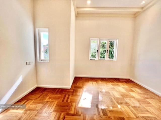 King Albert Park D21, Detached