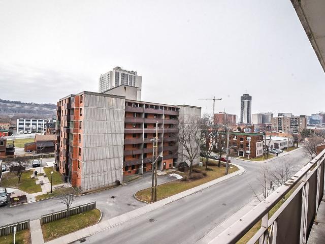 King William Court 1 Bedroom Apartment for Rent at 315 King William St, Hamilton, ON L8L 1P2 Landsdale